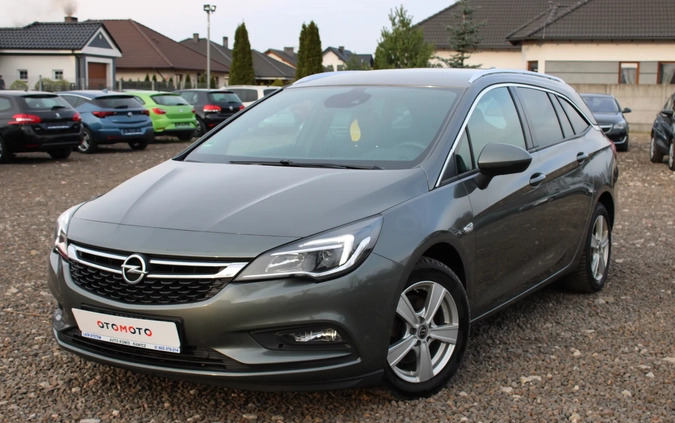 Opel Astra cena 42800 przebieg: 122000, rok produkcji 2016 z Oświęcim małe 781